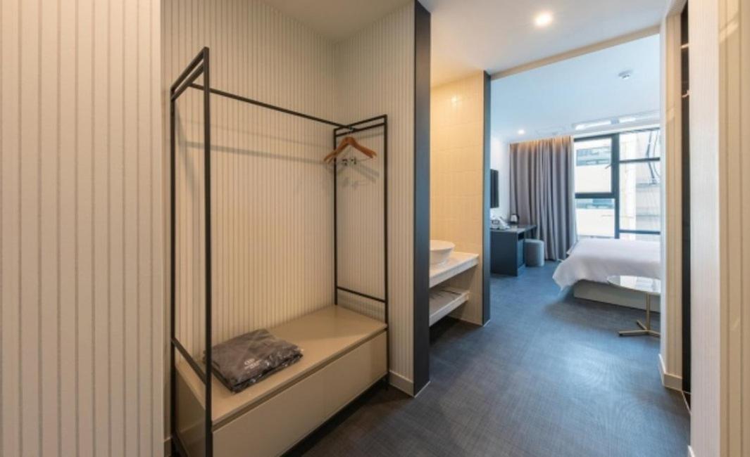 Brown Dot Hotel Deokcheon Busan Exterior photo